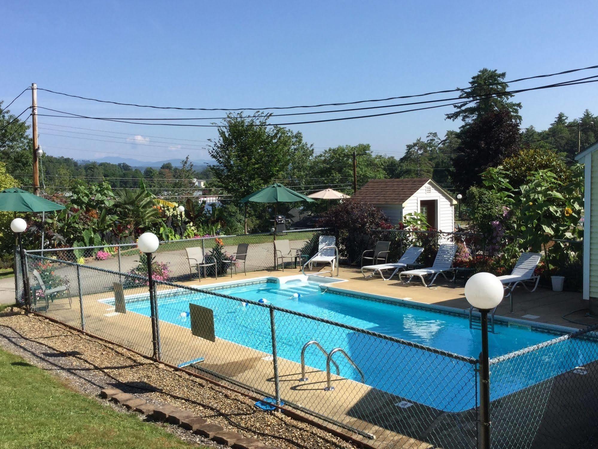 Bay Top Motel Weirs Beach Dış mekan fotoğraf